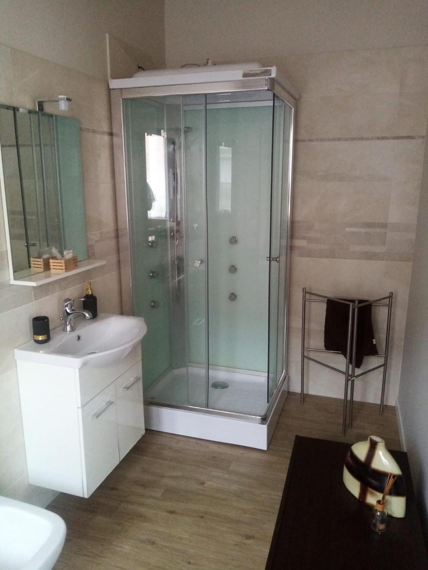 Bed and Breakfast Emmanueli65 Fronte Clinica Per 4 Matrimoniale E Castello Пьяченца Экстерьер фото