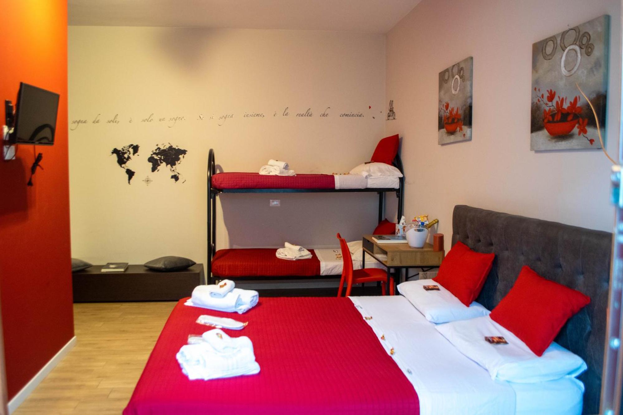 Bed and Breakfast Emmanueli65 Fronte Clinica Per 4 Matrimoniale E Castello Пьяченца Экстерьер фото